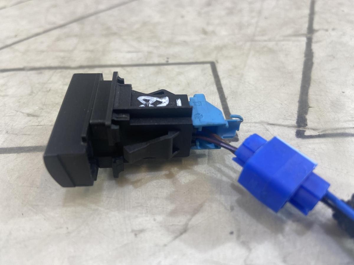 Лампа Airbag 1Z0919235C Skoda Octavia II рест