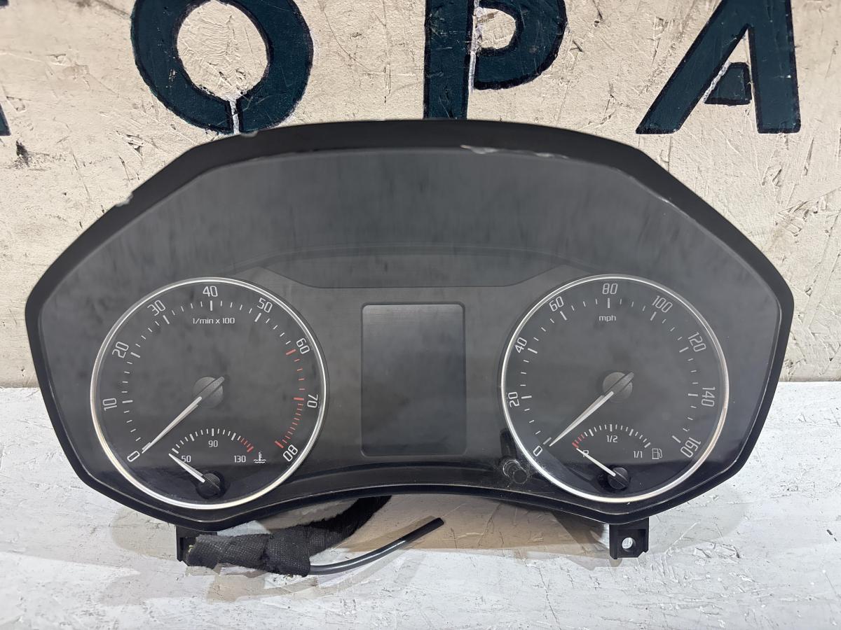 Панель приборов 1Z0920903Q Skoda Octavia II рест