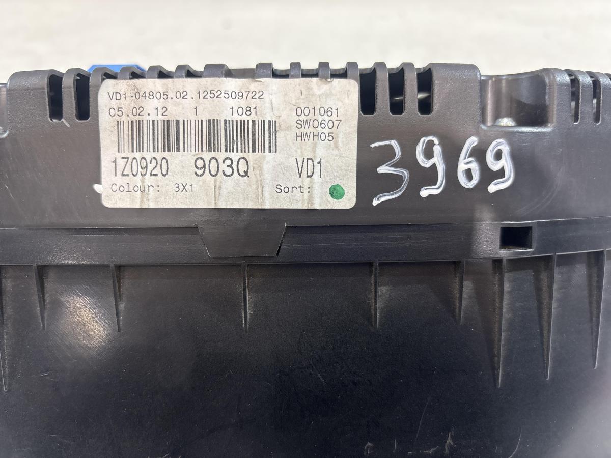 Панель приборов 1Z0920903Q Skoda Octavia II рест