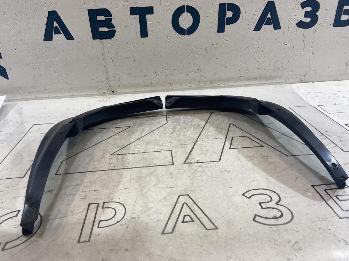 Брызговик задний правый/левый 1Z0821822A Skoda Octavia II рест