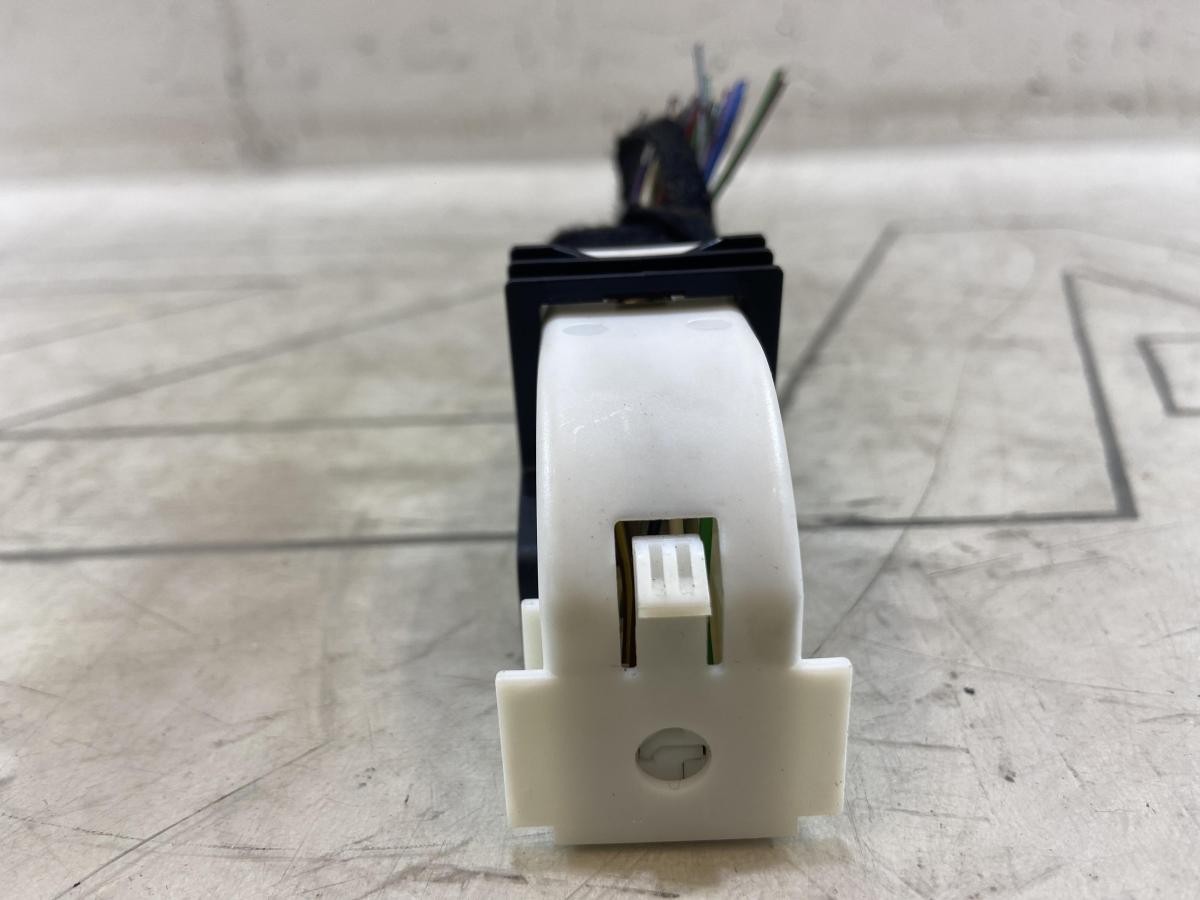 Разъём блока комфорта 1K0937702E Skoda Octavia II рест