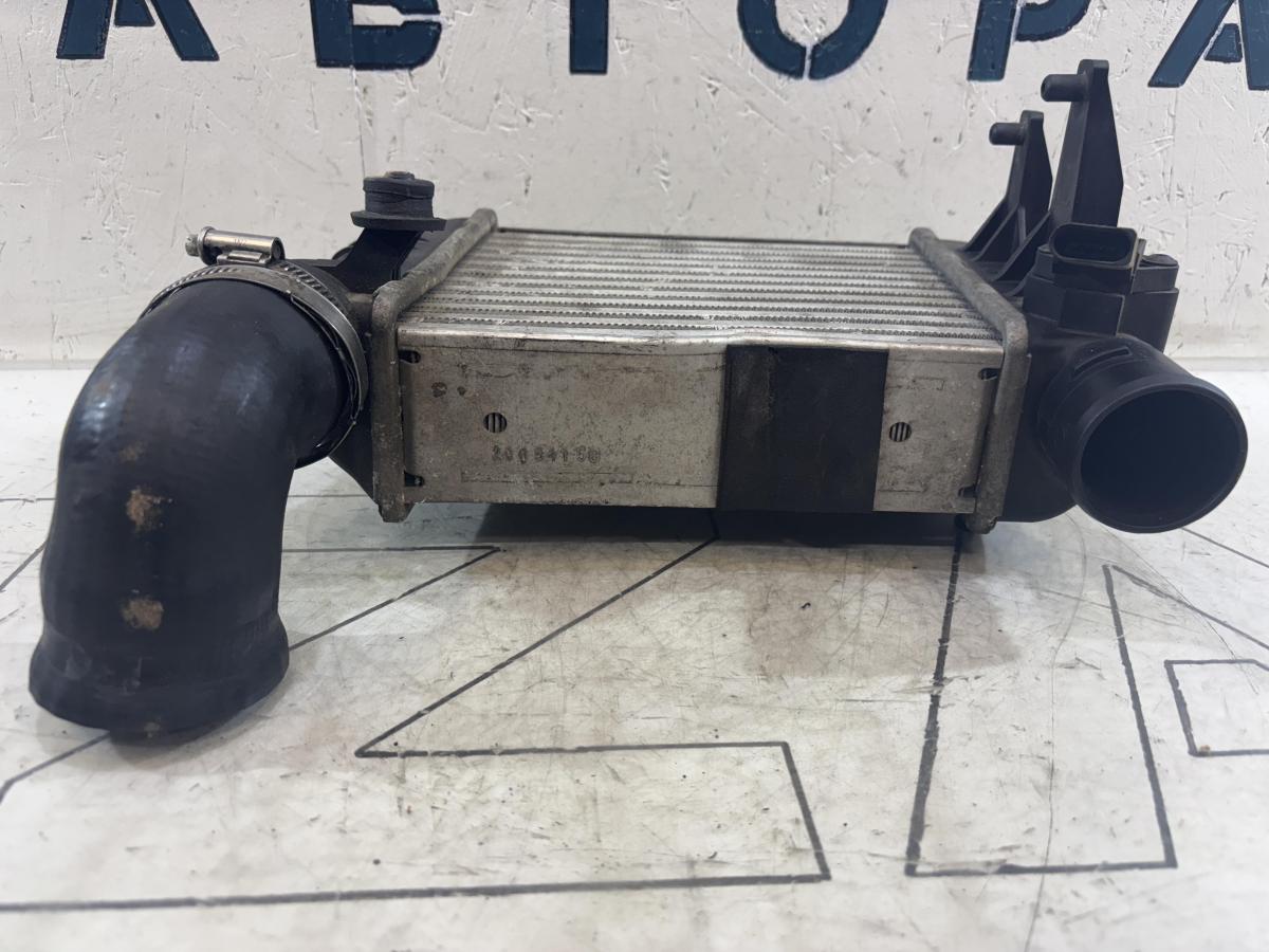 Интеркулер 8E0145805N Audi A4 B6