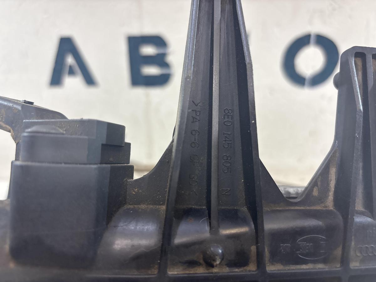 Интеркулер 8E0145805N Audi A4 B6