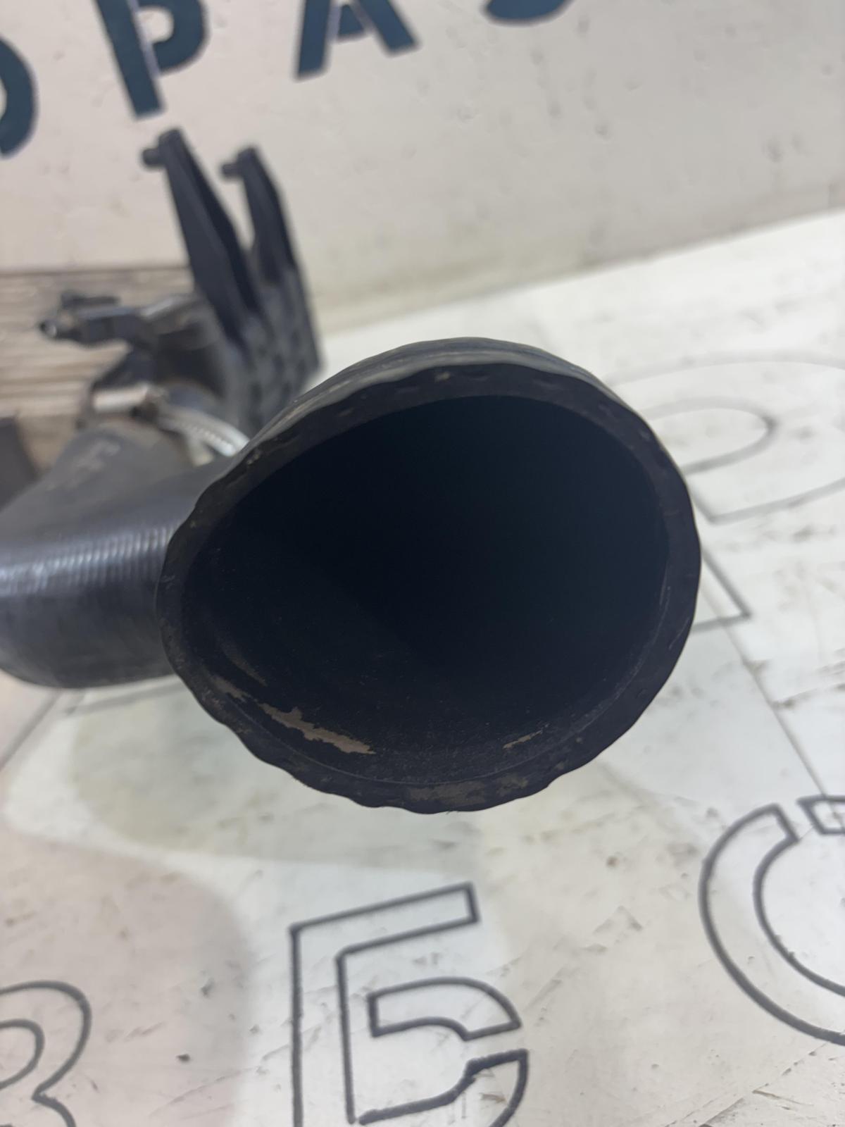 Интеркулер 8E0145805Q Audi A4 B6