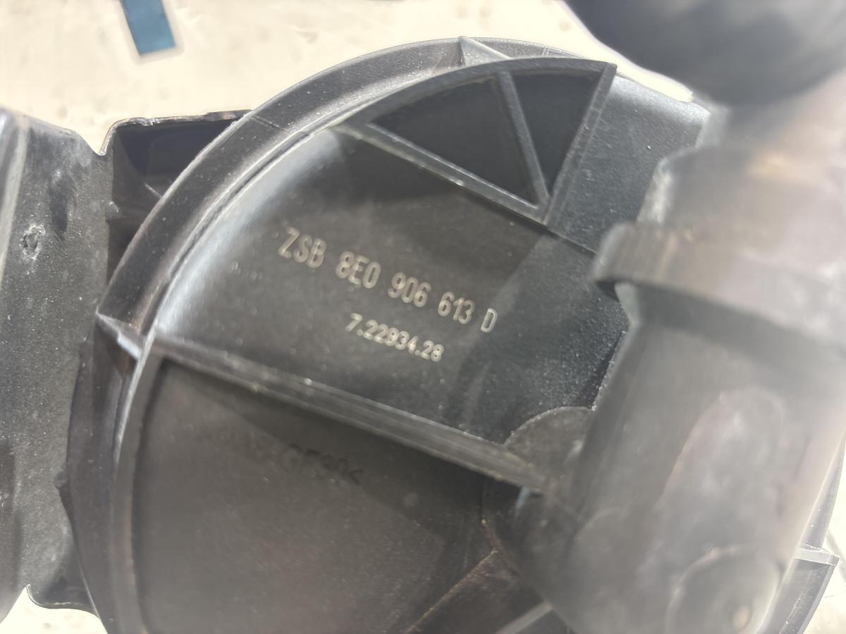 Насос вторичного воздуха 06A959253B 