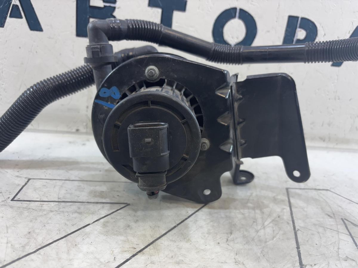 Насос вторичного воздуха 8E0906613D