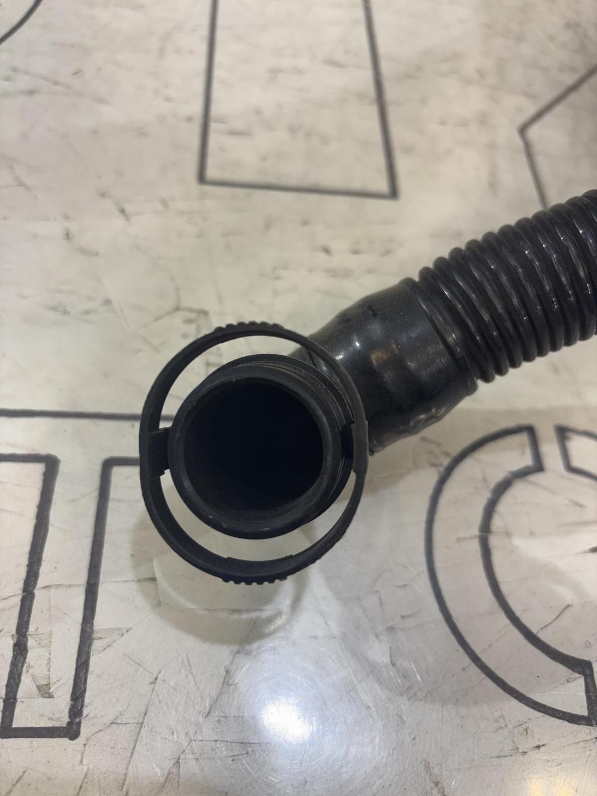 Насос вторичного воздуха 8E0906613D