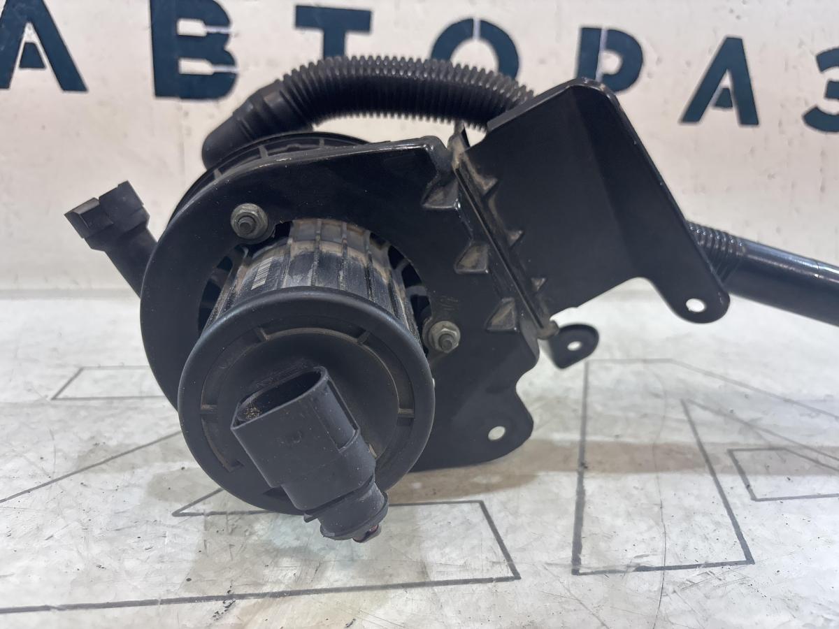 Насос вторичного воздуха 8E0906613D