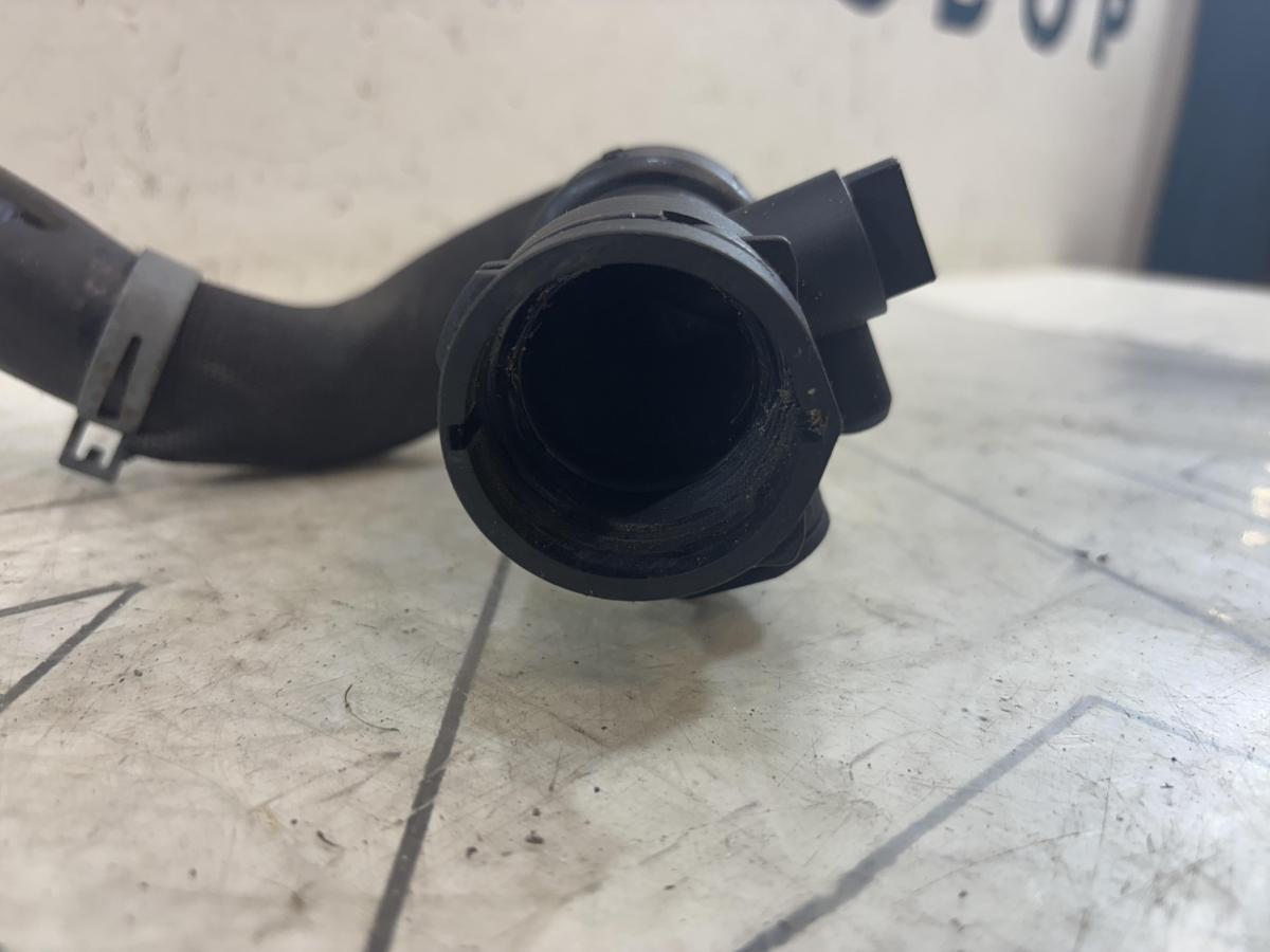 Шланг системы охлаждения 8E0121049G