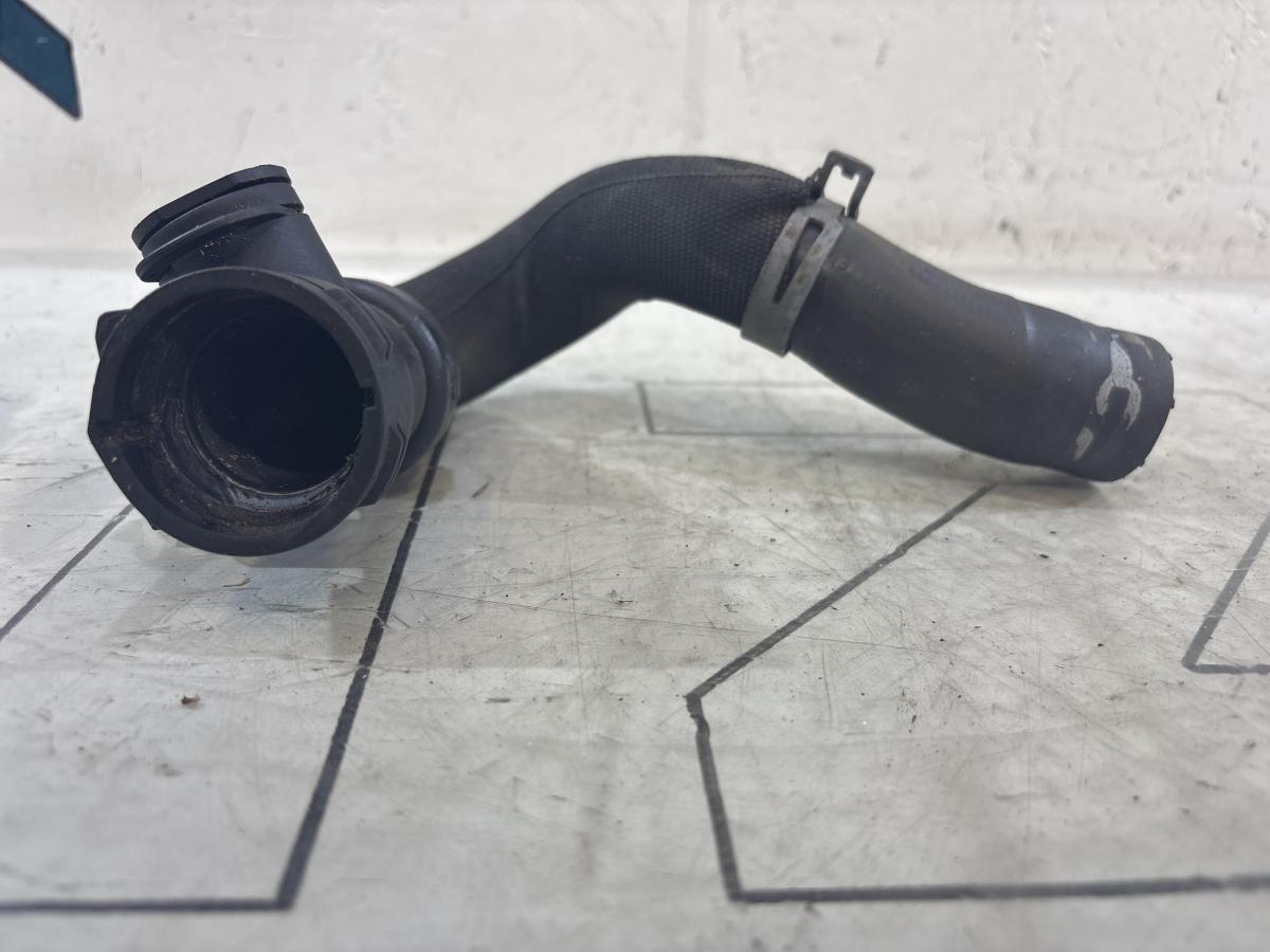 Шланг системы охлаждения 8E0121049G