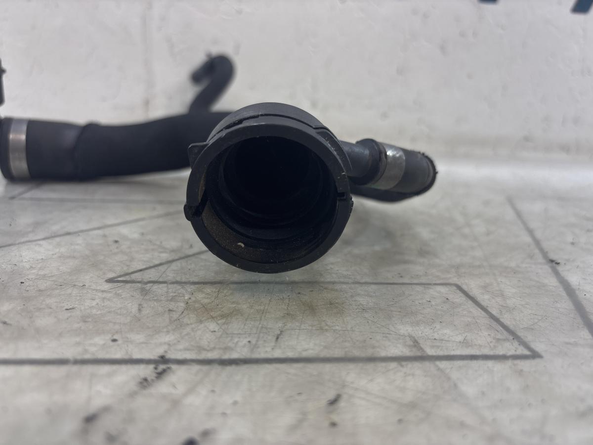 Шланг системы охлаждения 8E0121101J Audi A4 B6