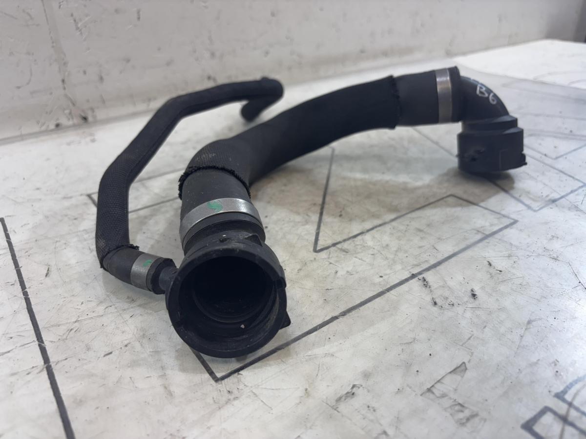 Шланг системы охлаждения 8E0121101J Audi A4 B6