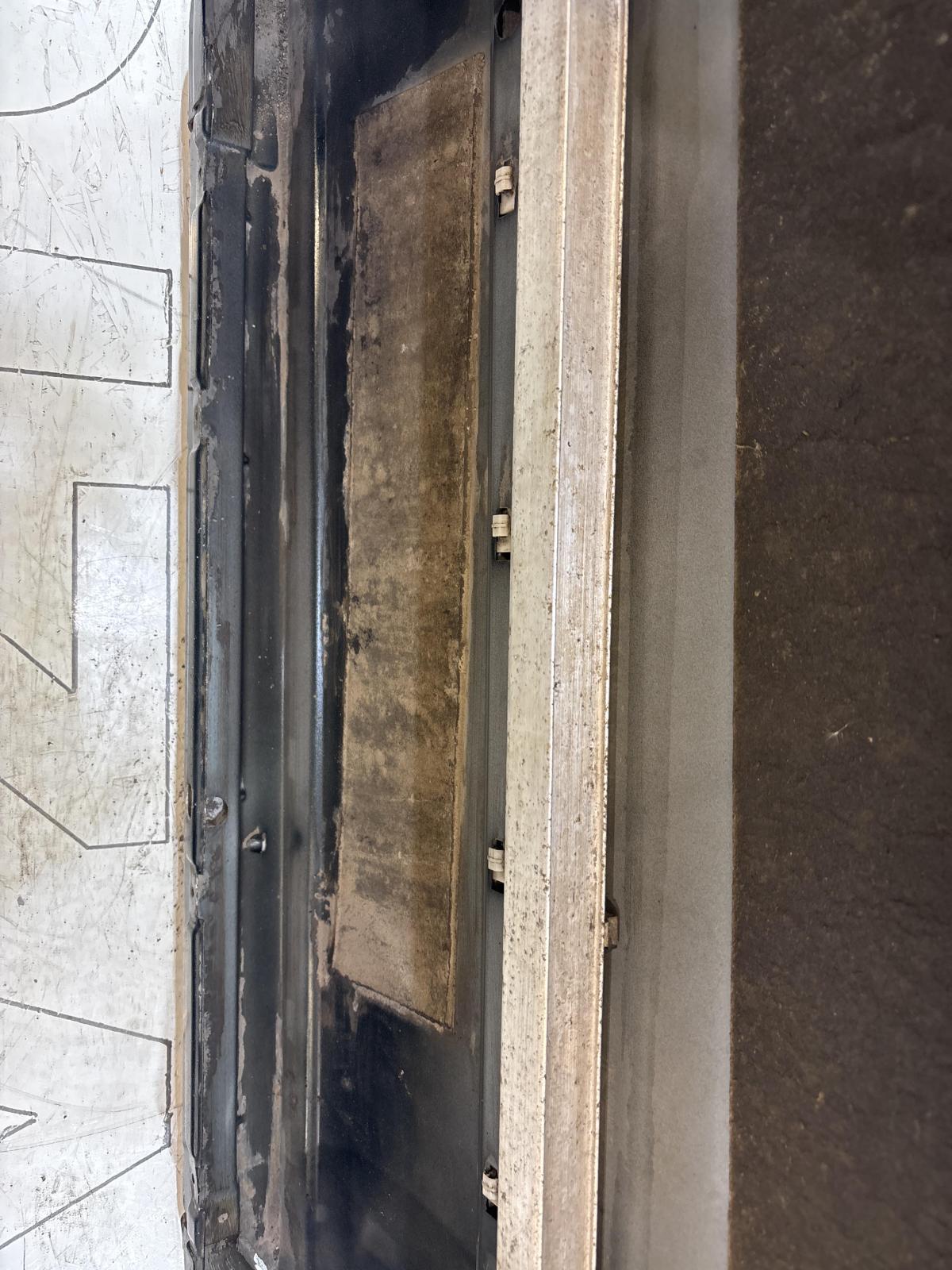 Дверь передняя правая 4A0831052A Audi A6 C4