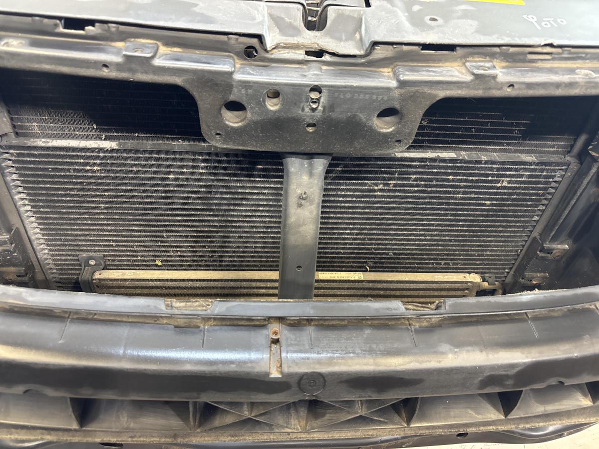 Панель передняя (телевизор) 1J0973737 Skoda Octavia