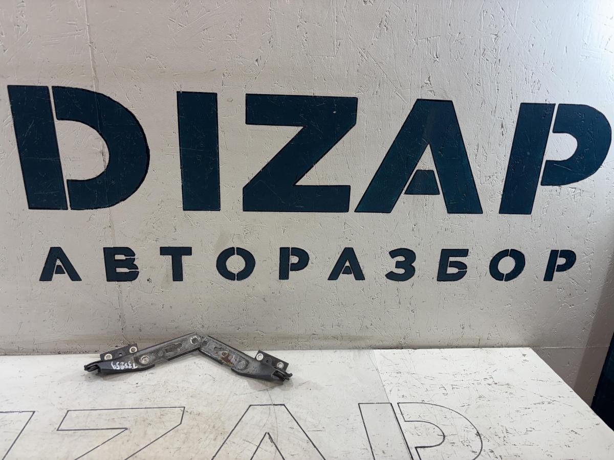 Петли капота левая правая 8E0823301E, 8E0823302E