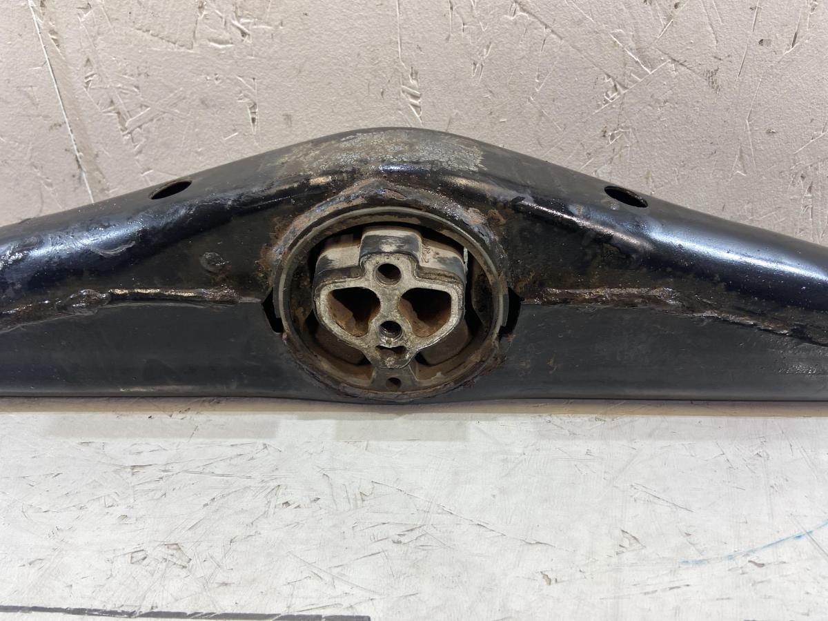 Кронштейн КПП 7L6399227C