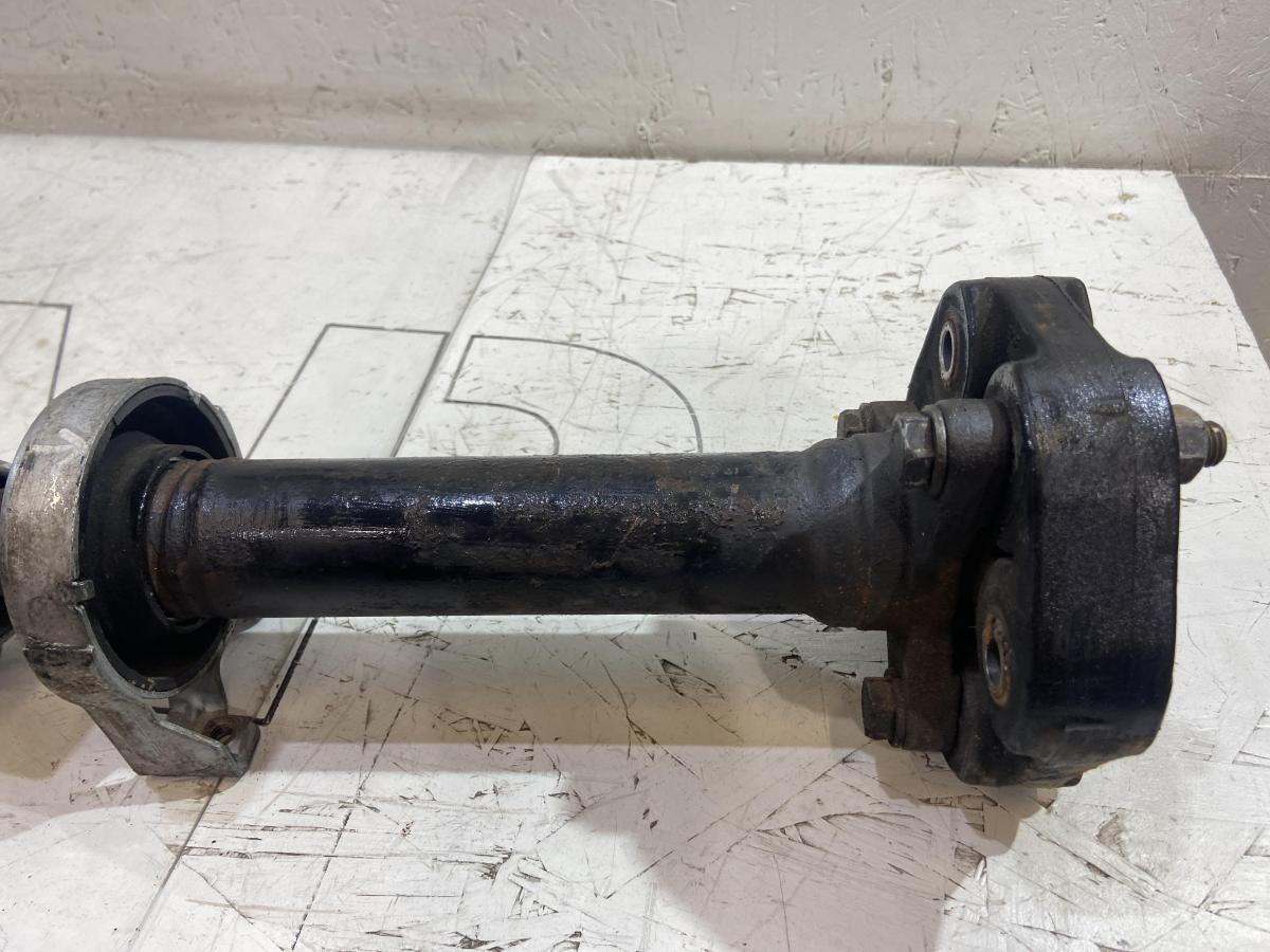 Вал привода задней оси 7L6521102D Volkswagen Touareg I