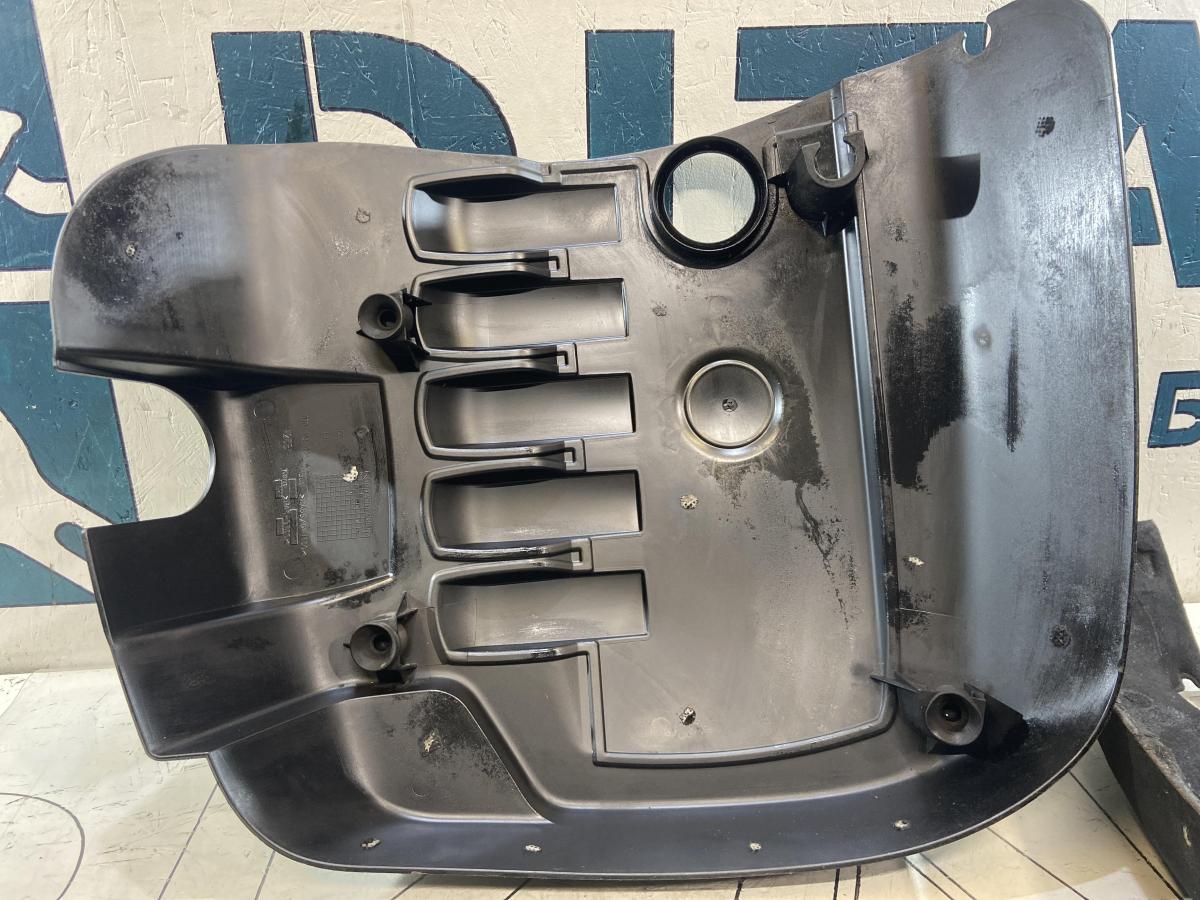 Накладка декоративная на двигатель 070103926A Volkswagen Touareg I