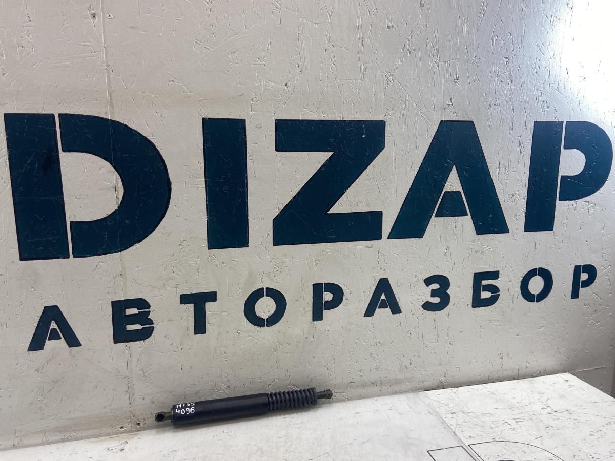 Амортизатор багажника 7L6827550B Volkswagen Touareg I