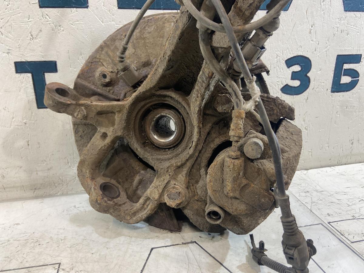 Кулак поворотный передний левый 7L6407257A Volkswagen Touareg I