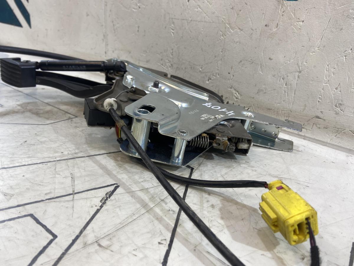 Педаль стояночного тормоза 7L0721485