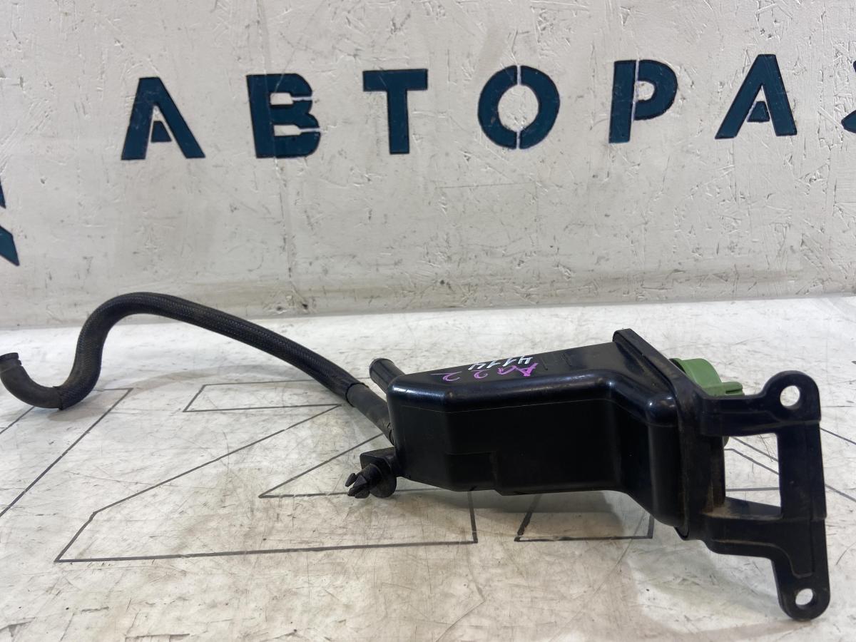 Бачок гидроусилителя 8E0422373