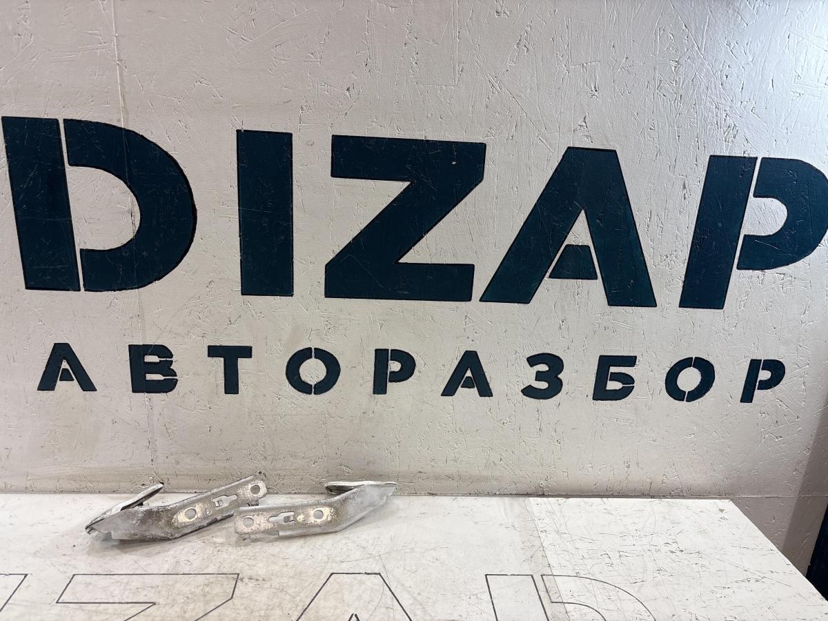 Петли капота левая правая 4F0823301, 4F0823302