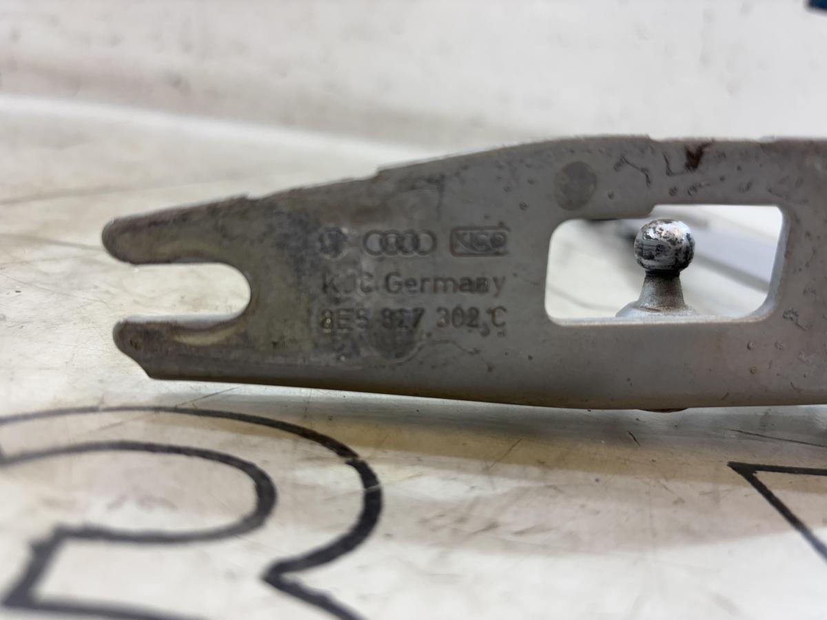 Петли крышки багажника левая правая 8E5827301C, 8E5827302C