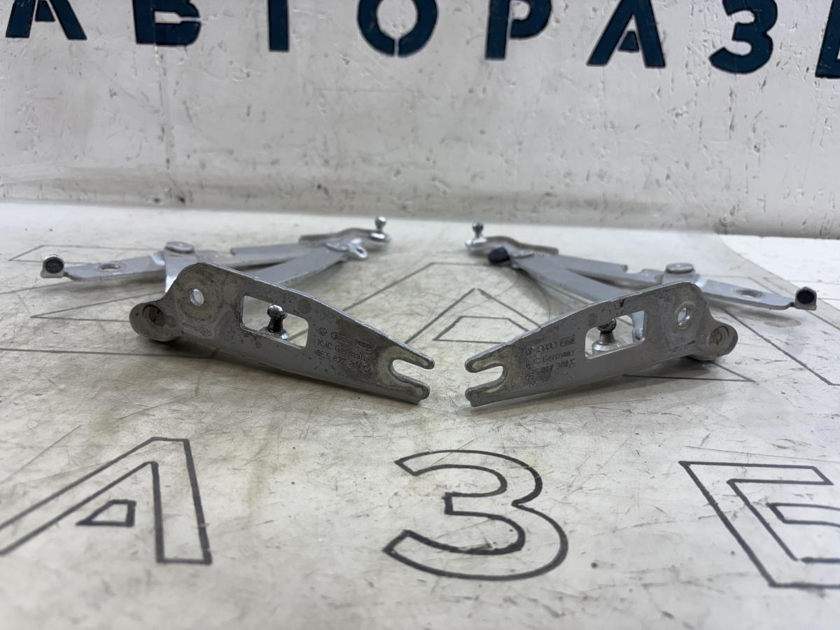 Петли крышки багажника левая правая 8E5827301C, 8E5827302C
