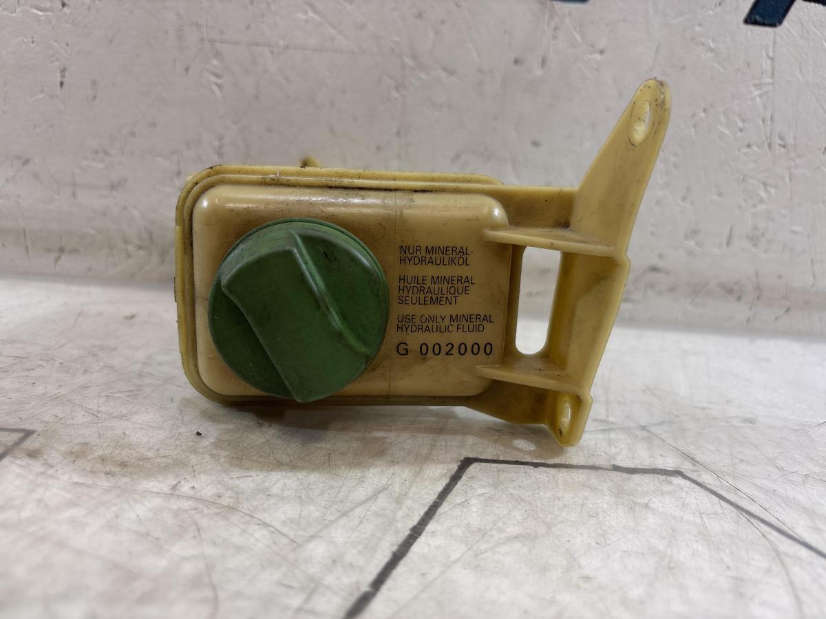 Бачок гидроусилителя 8D0422373C Audi A4 B5