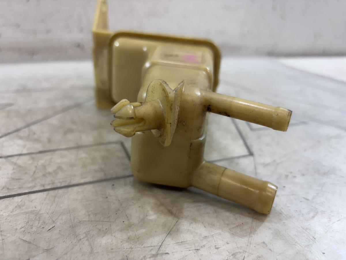 Бачок гидроусилителя 8D0422373C Audi A4 B5