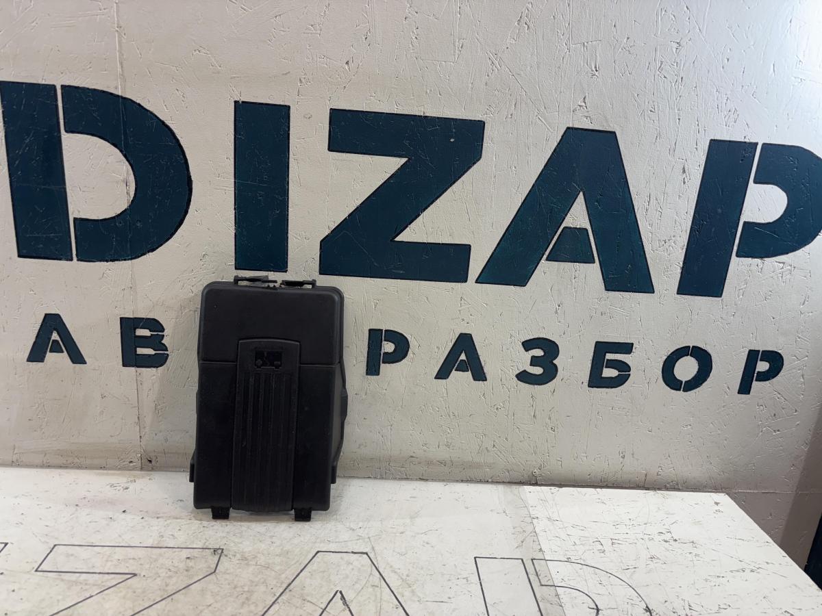 Крышка АКБ 1K0915443A Volkswagen Jetta MK5