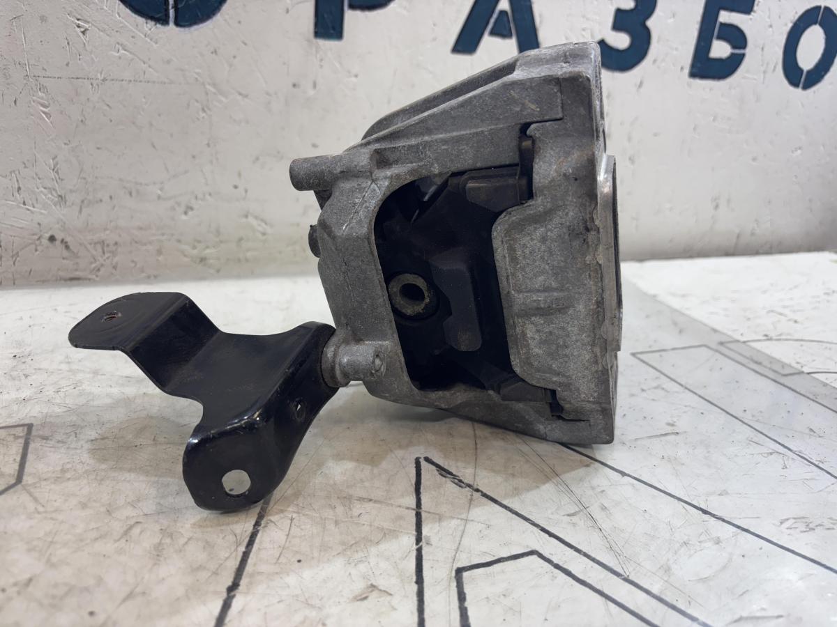 Опора двигателя 1K0199262M Volkswagen Jetta MK5