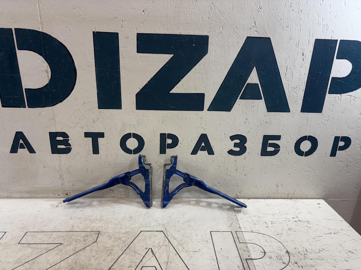 Петли капота левая правая 1Z0823302C, 1Z0823301C