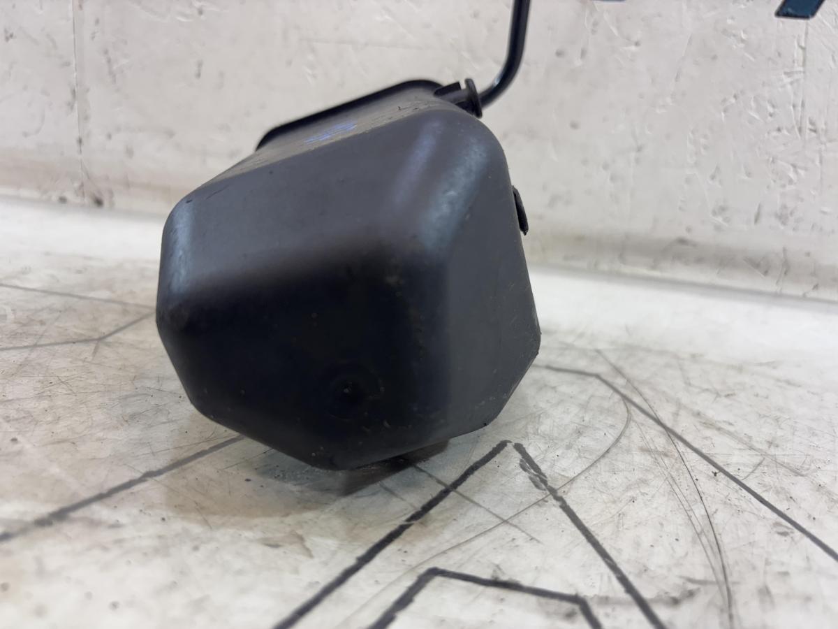 Адсорбер (фильтр угольный) 1K0201801D Volkswagen Jetta MK5