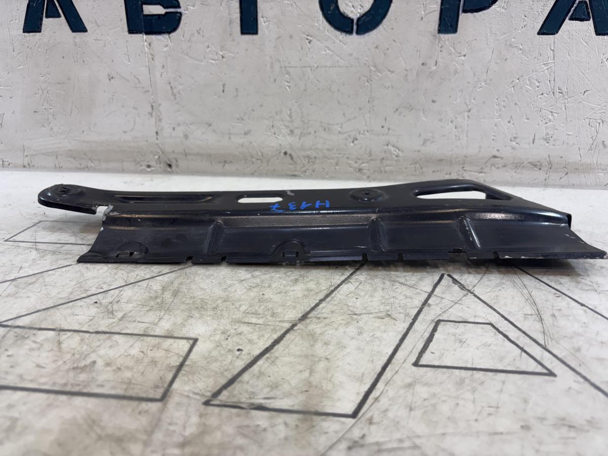 Направляющая заднего бампера правая 1Z5807148A 