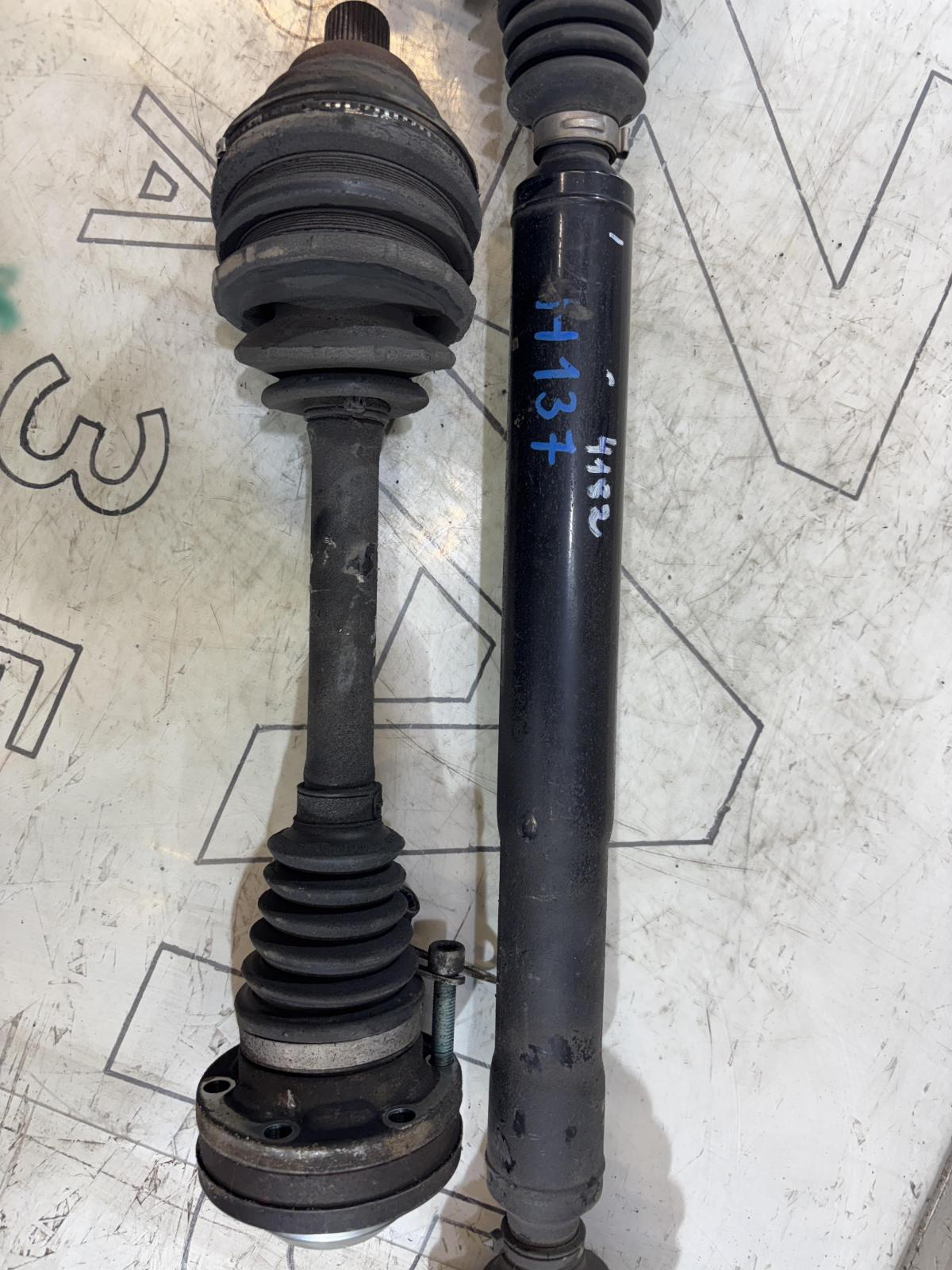 Приводы передние 1K0407271EE Skoda Octavia RS II