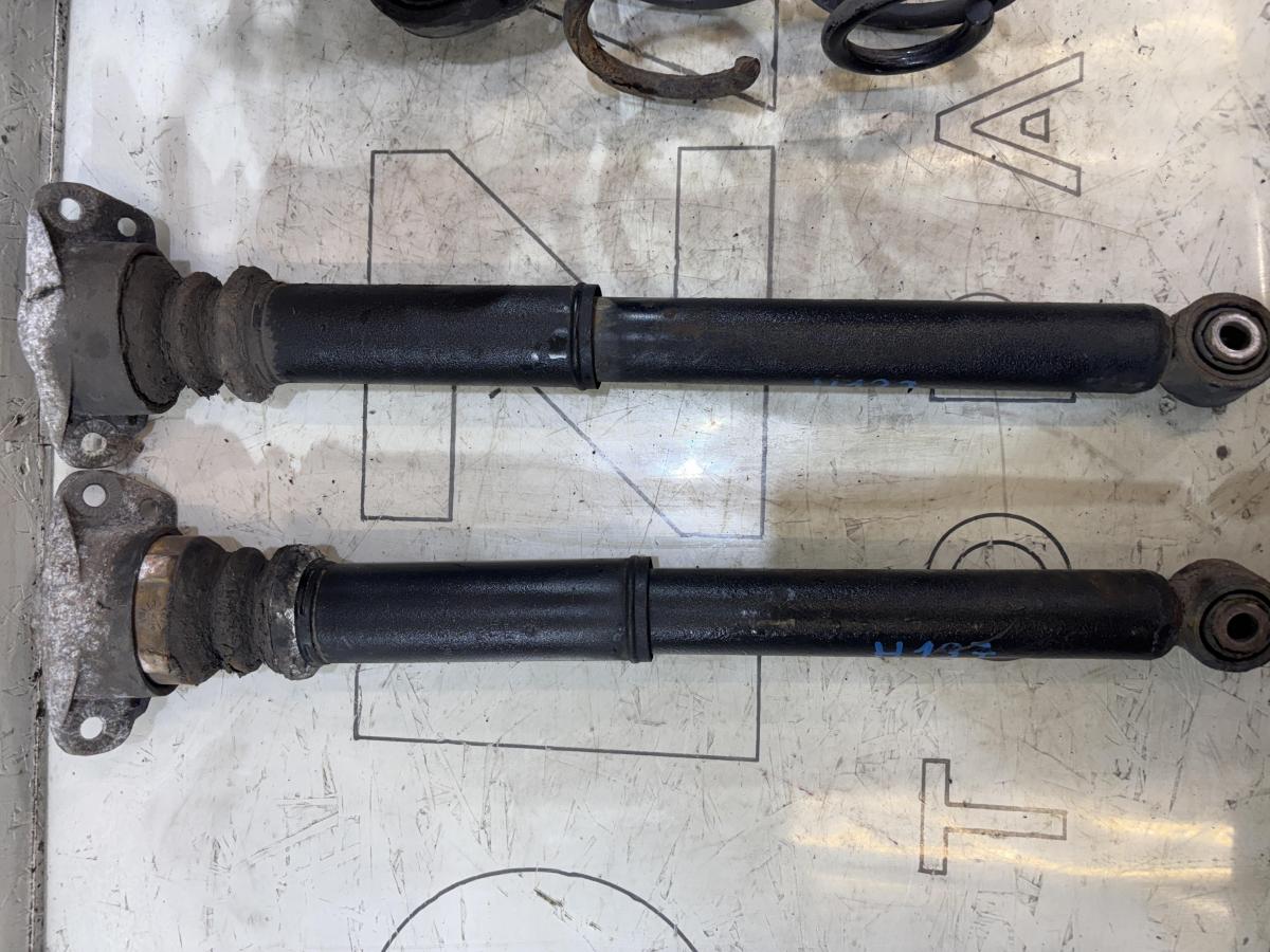 Амортизаторы с пружинами 1T0413031HP Skoda Octavia RS II