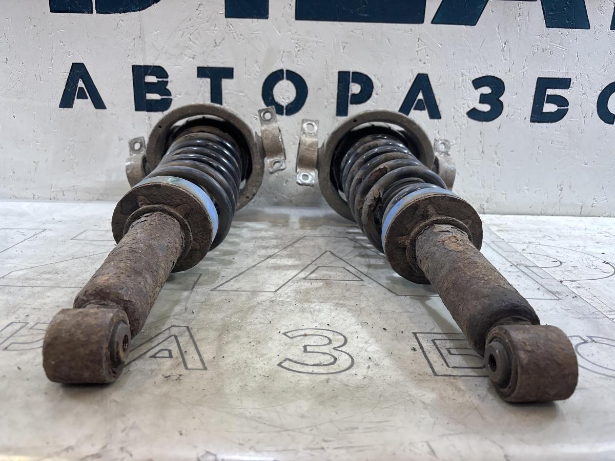 Амортизаторы с пружинами задние 7L6513029E