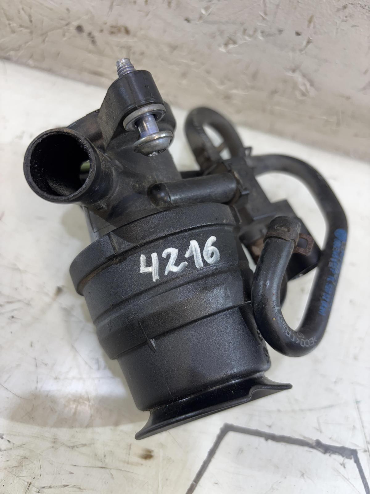 Впускной патрубок 03C129656C Skoda Octavia II рест