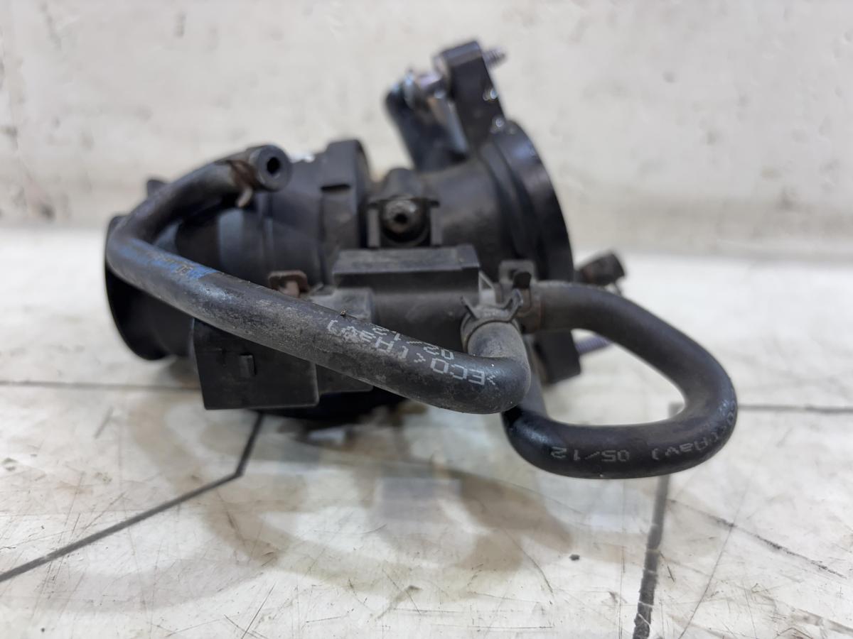 Впускной патрубок 03C129656C Skoda Octavia II рест