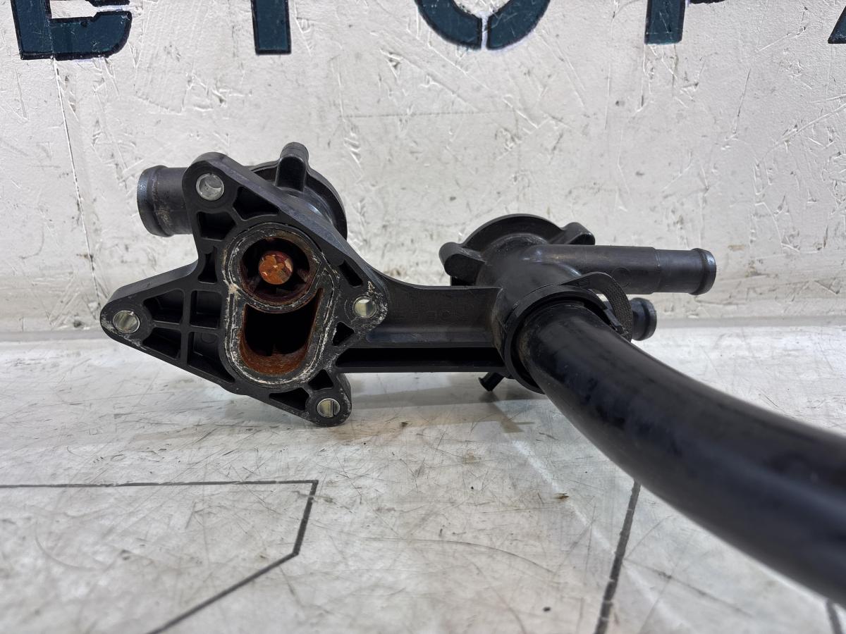 Трубопровод системы охлаждения 03C121065B Skoda Octavia II рест