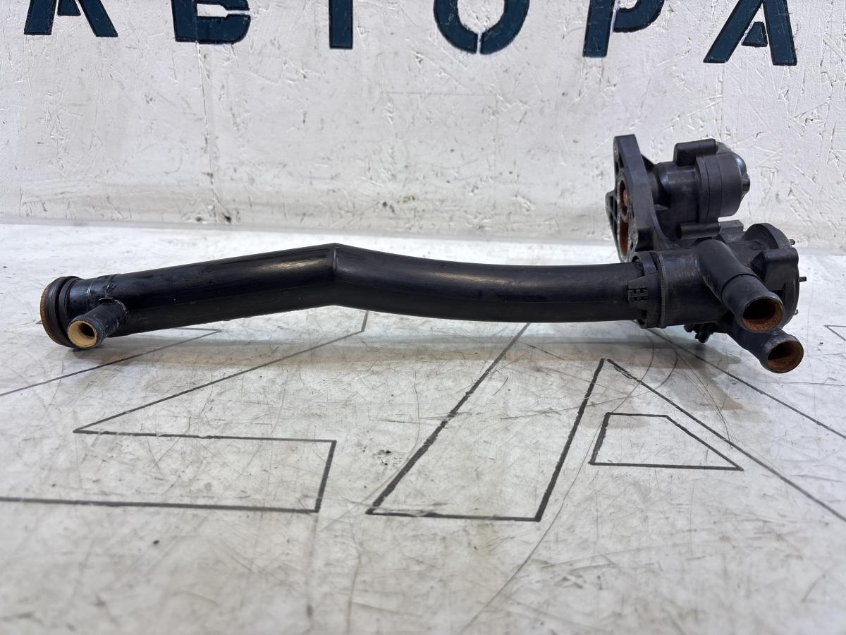 Трубопровод системы охлаждения 03C121065B Skoda Octavia II рест