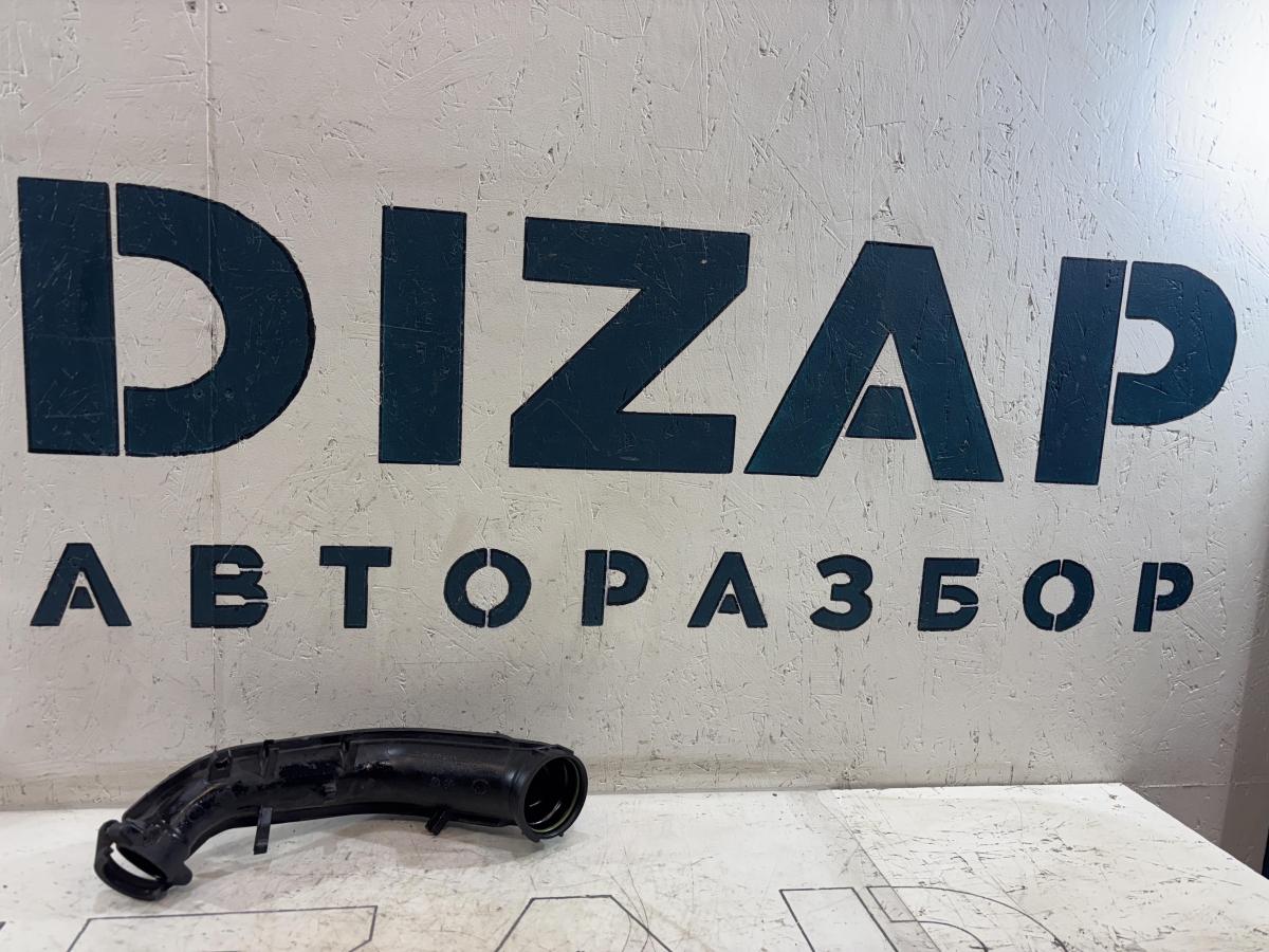 Патрубок турбины 03C145673N Skoda Octavia A5