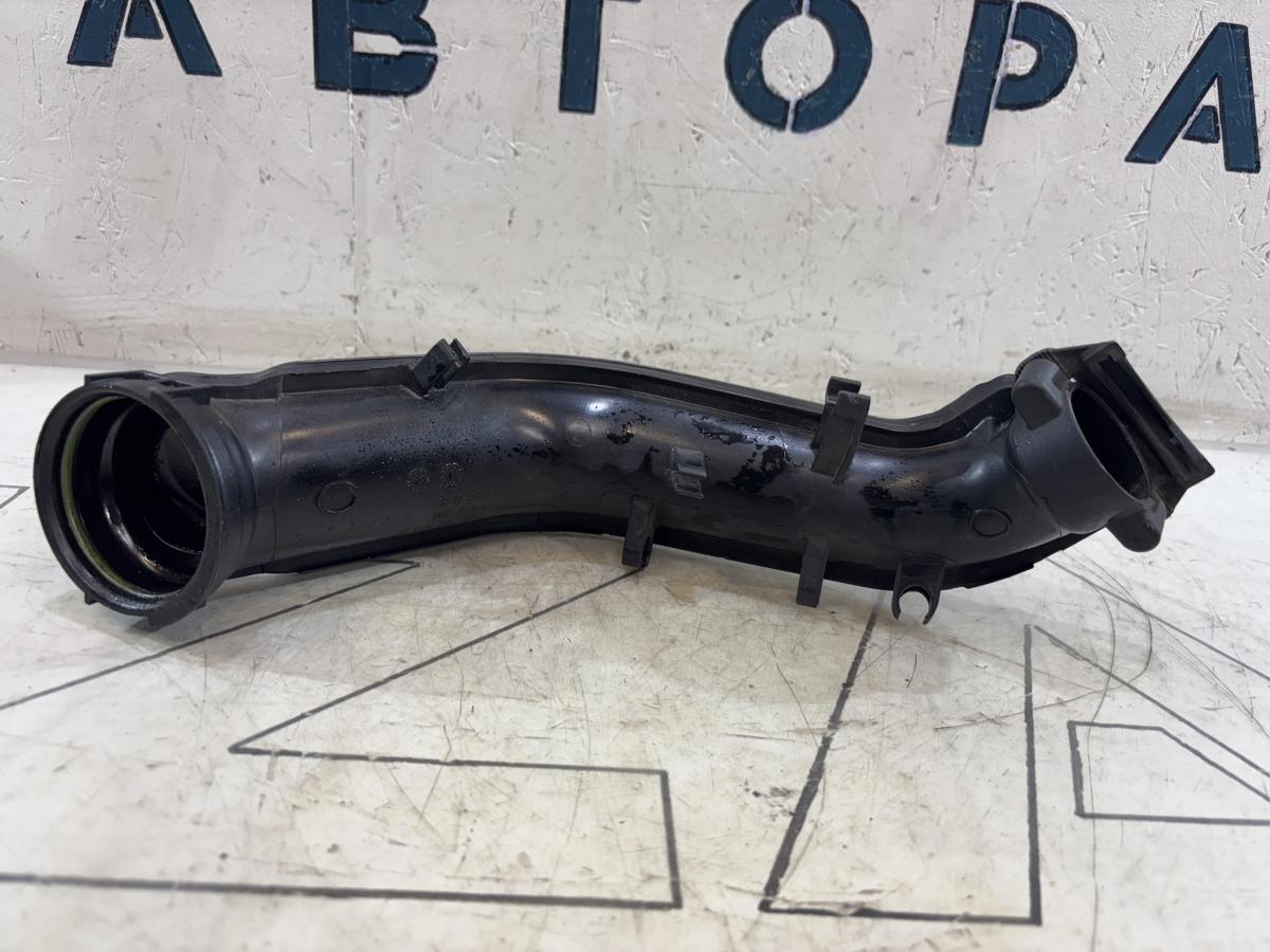 Патрубок турбины 03C145673N Skoda Octavia A5