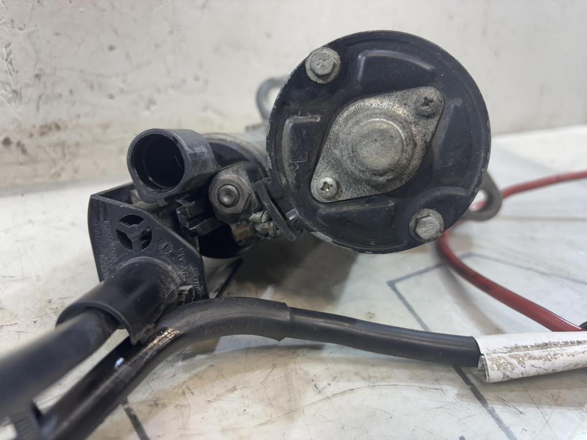 Стартер 02Z911023E 