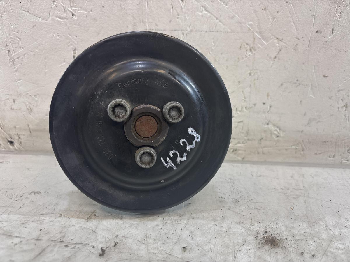 Шкив клинового ремня 03D121028B 