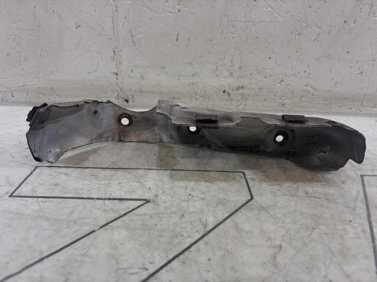 Теплоуловительный щиток 03C253041BH Skoda Octavia II рест