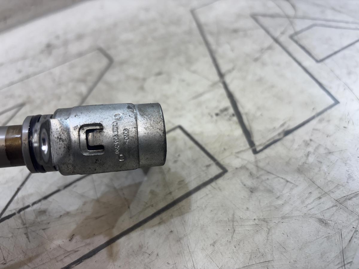 Клапан фазорегулятора 03C906455A Skoda Octavia II рест