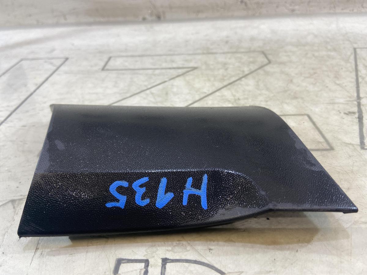 Накладка (молдинг) переднего левого крыла 7L6854959